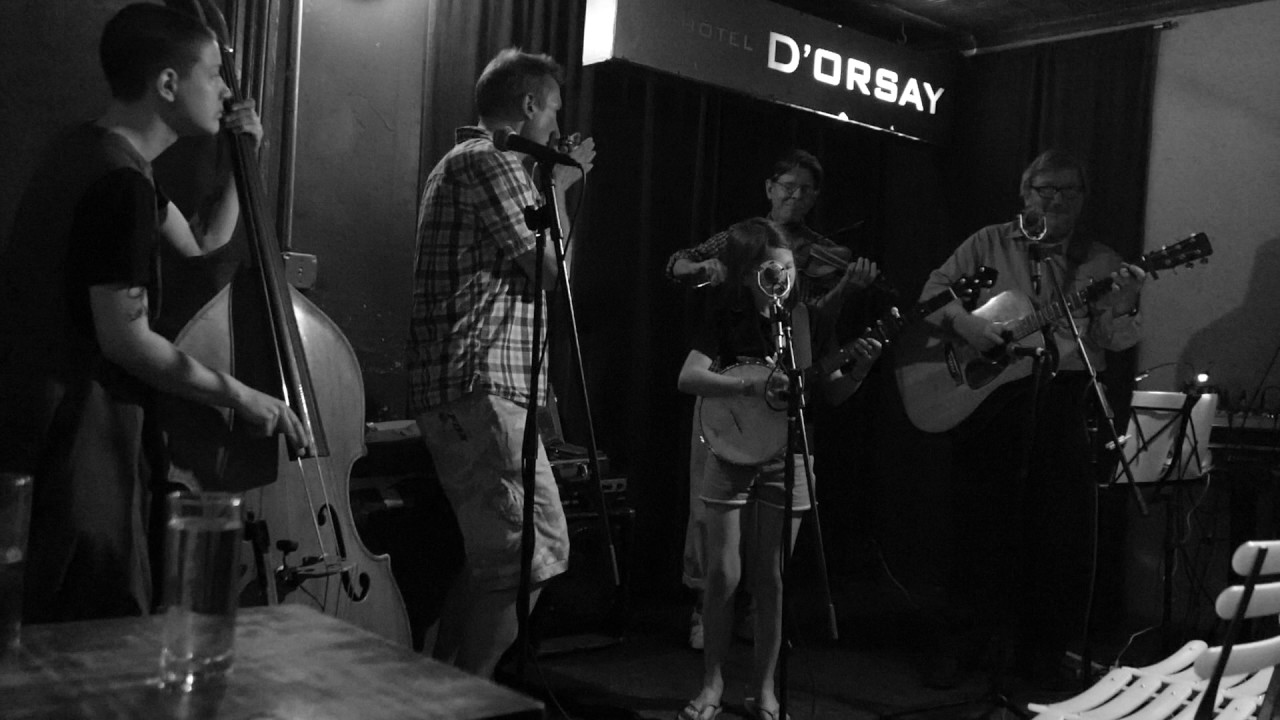 Darling Cora @ Barb&egrave;s
