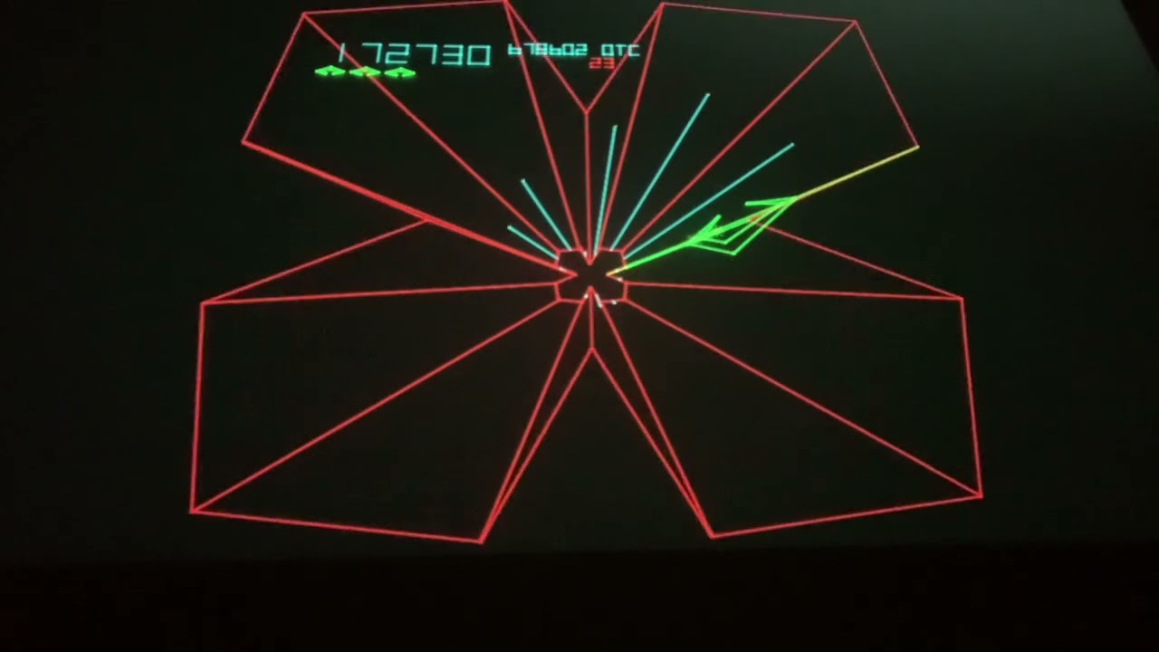 ATARI TEMPEST 1980 Gameplay