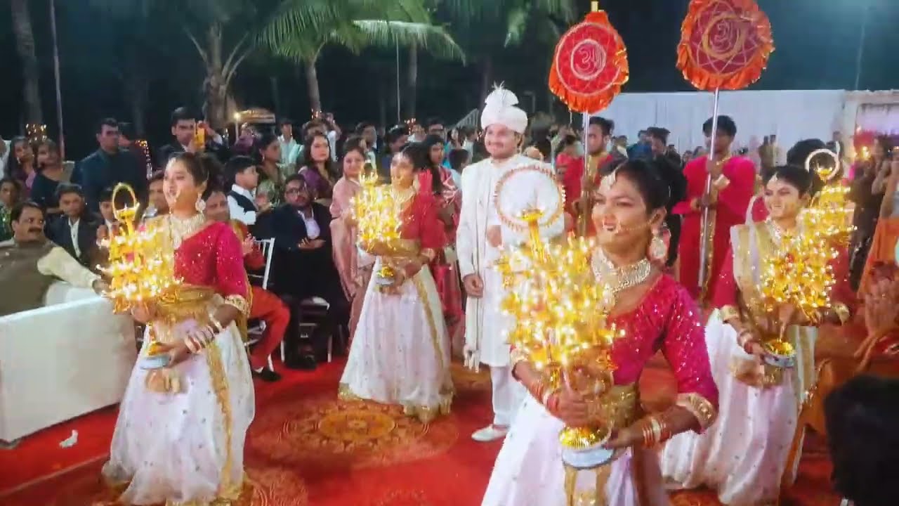 WATCH THIS !! DREAMY WEDDING ENTRY