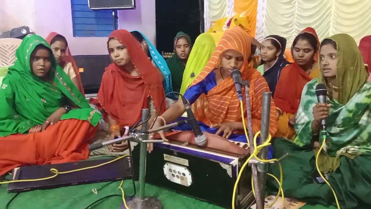 श्री अनोपदासजी महाराज का मेला सुरण में सुरता बहिन भजन बोलते हुए। दिनांक 5-3-2023 वार्षिक मेला
