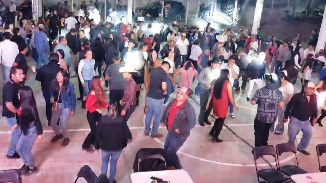 Amores de montaña hector y sus teclados en san Juan ihualtepec 