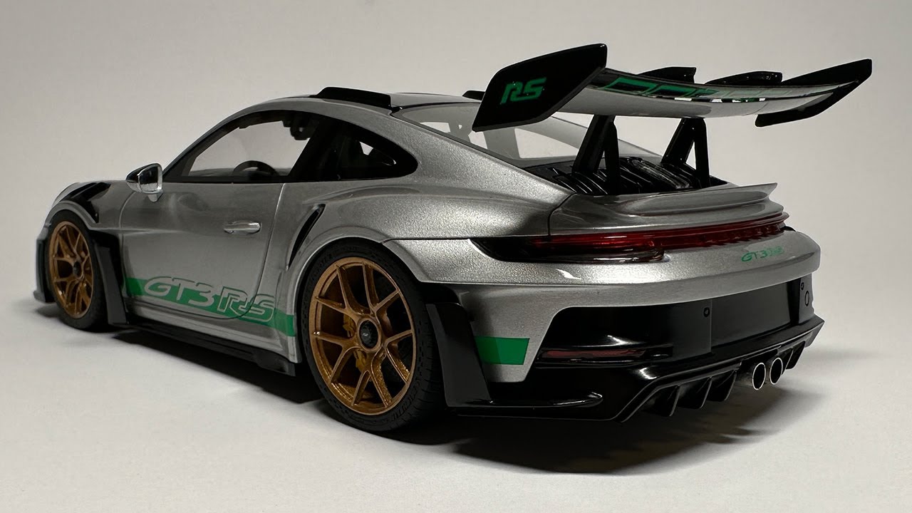 PZY Model x KitBox: Porsche 911 GT3 RS 992 Part 3: Final Assembly