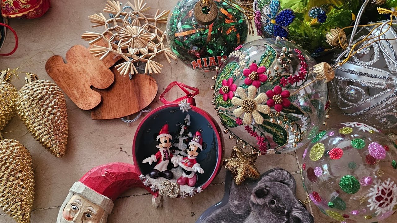 Ideas para guardar los adornos navideños.