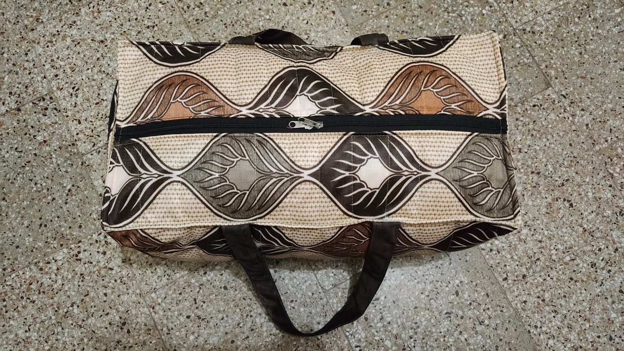 Travel bag बनाने का आसान तरीका /bag cutting and stitching /zipper handbag /bag banana /diy bag /bags