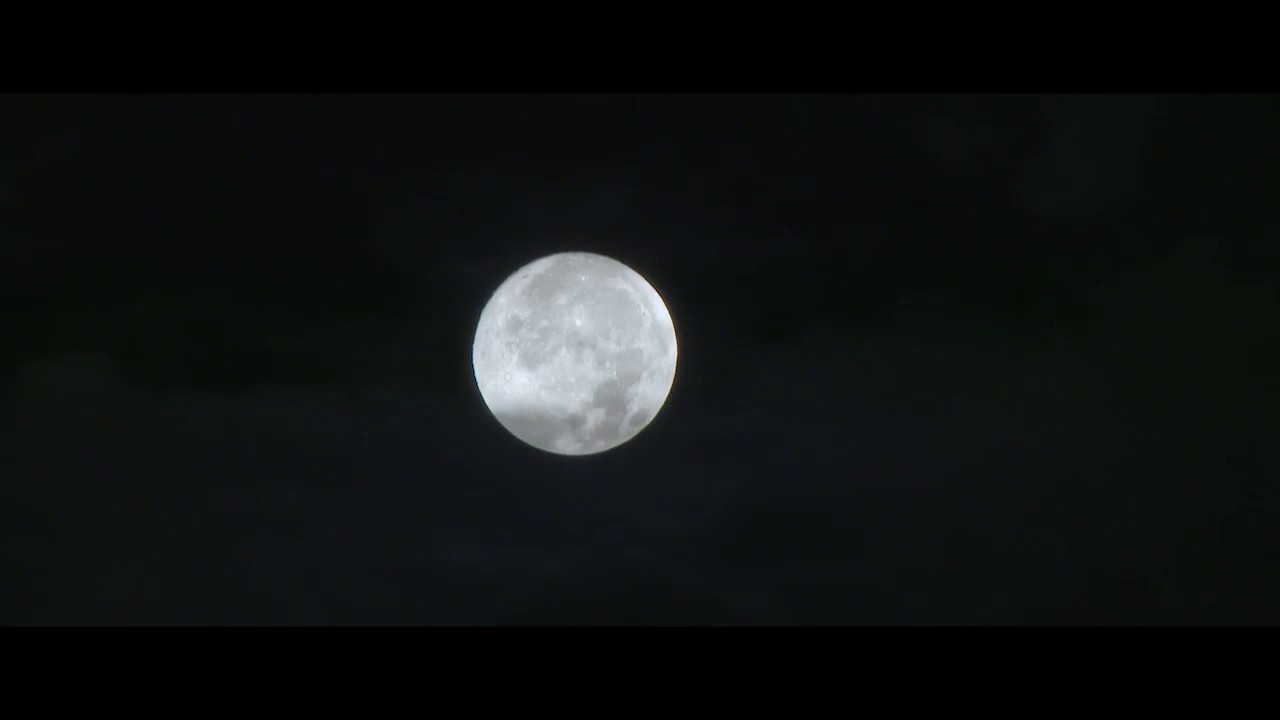Luna piena di notte