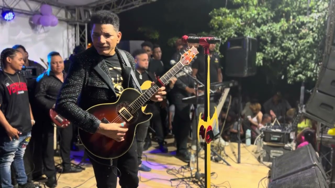 El varón de la bachata fiesta patronales la siembra en Azua un par de humanos en vivo  #bachata 