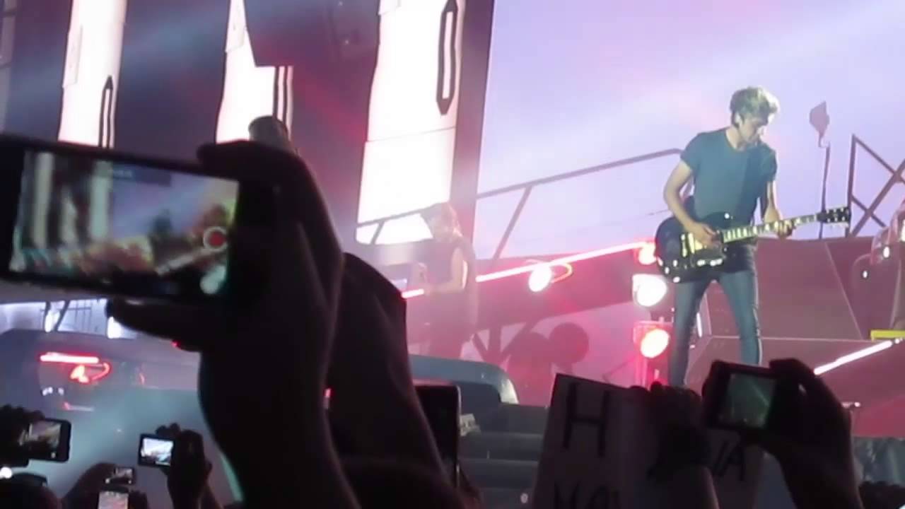 One Direction - Best Song Ever (Live at Brussels) 13.6.15