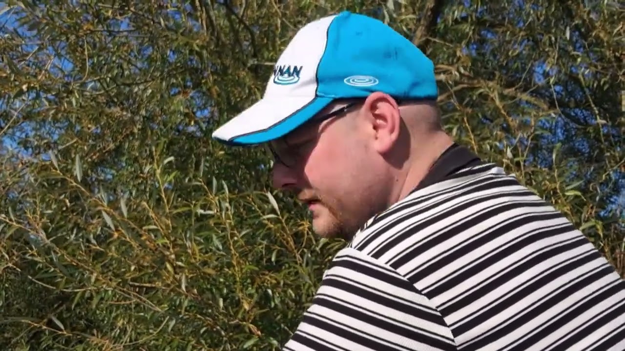 Pêche au chènevis, assez tard en journée. La sélection de la taille du poisson par l'esche.