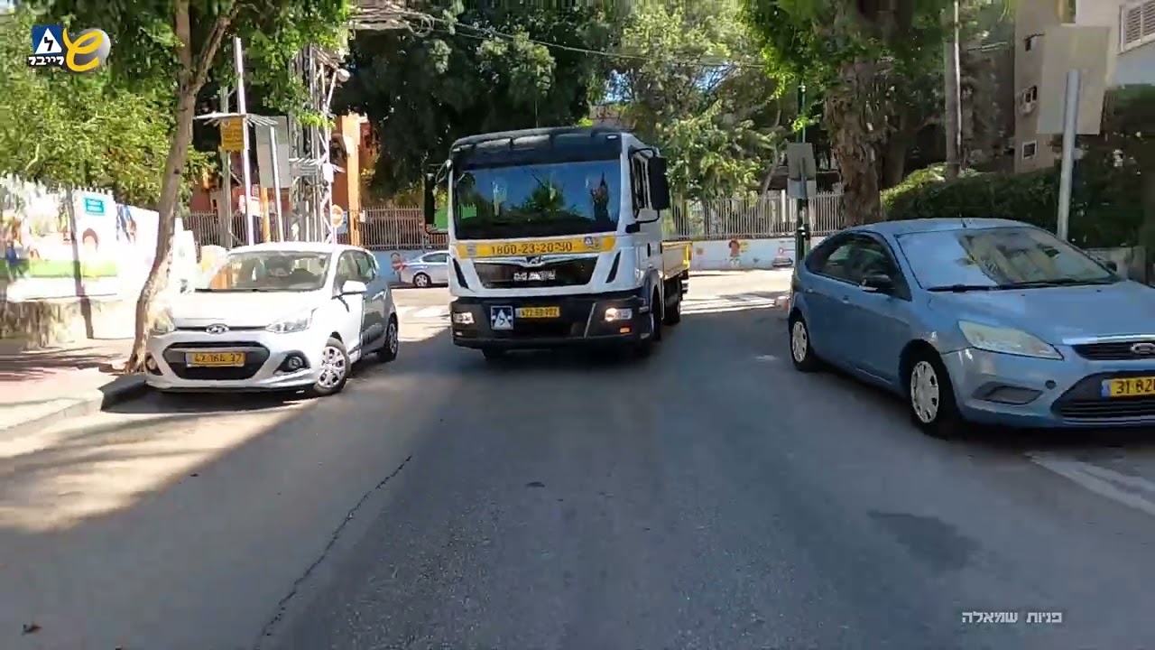 סטייה מנתיב ופניות כחוק במשאית C1