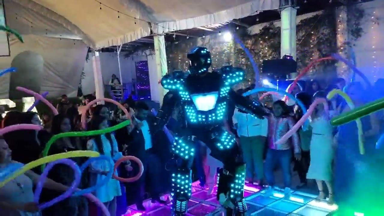 quinta Cuauhtepec  batucada con robot led