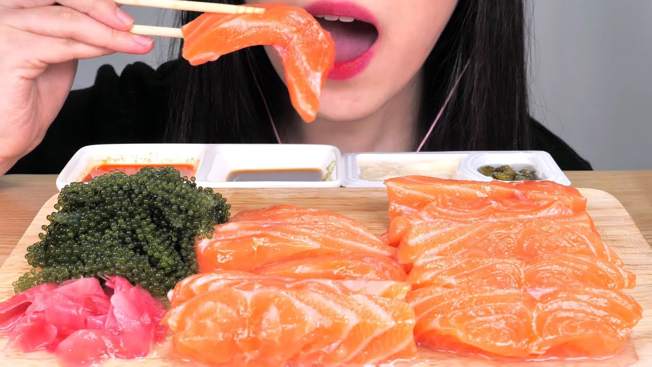 ASMR SALMON SASHIMI SEA GRAPES 연어회 바다포도 먹방 韓国 咀嚼音サーモン海ぶどう NO TALKING MUKBANG
