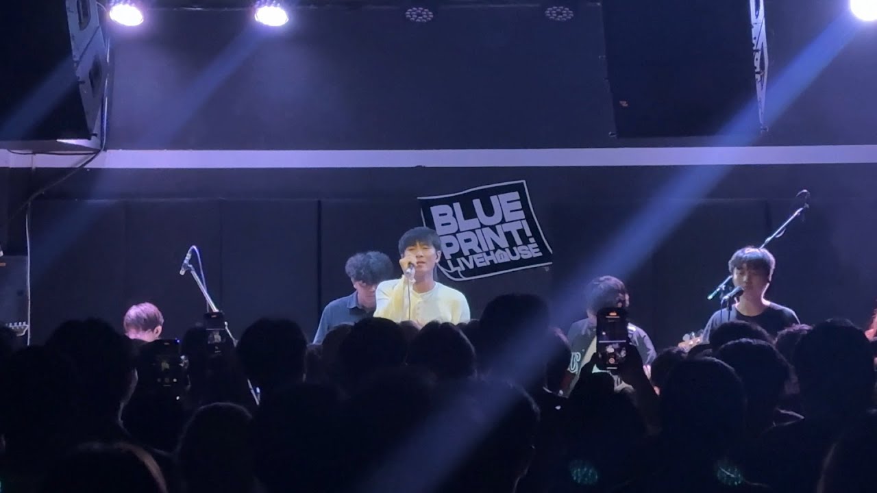 ภาพวาดต้นไม้เปลือยใบกลางสายลมฤดูหนาว Romancerr 【Live Performance at Blueprint Live House】