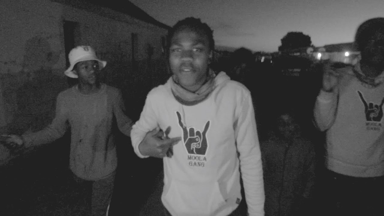 Realest-Starmoola Wonderland ft T Moola & e.Ks