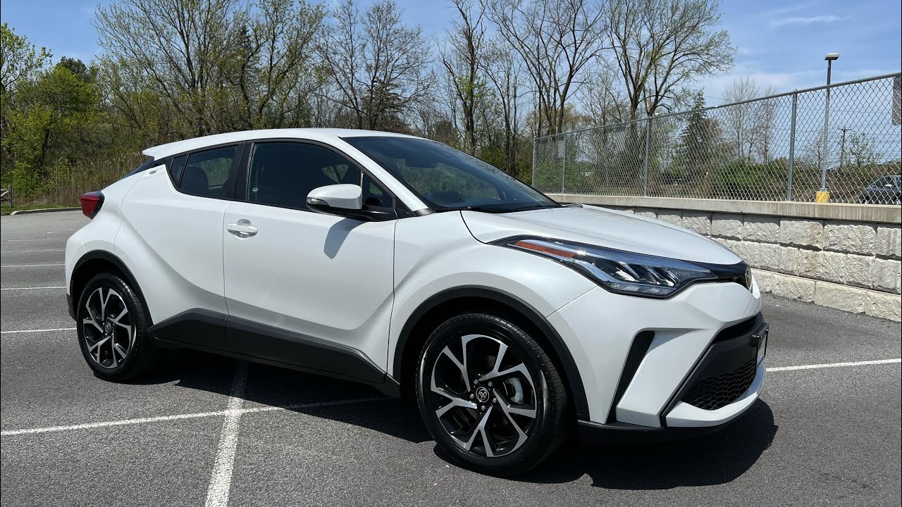 Toyota C-HR XLE 2022 года (ЧТО ЭТО? И как оно ездит?)