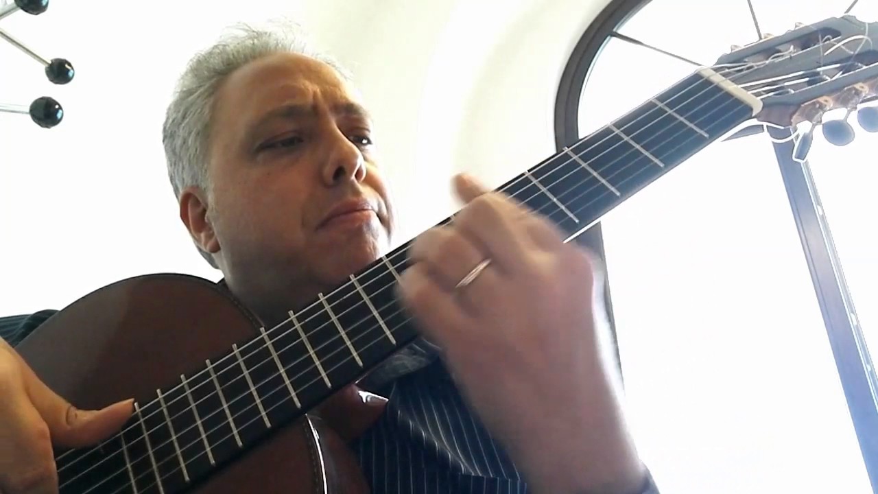 Francesco Buzzurro plays St.Thomas