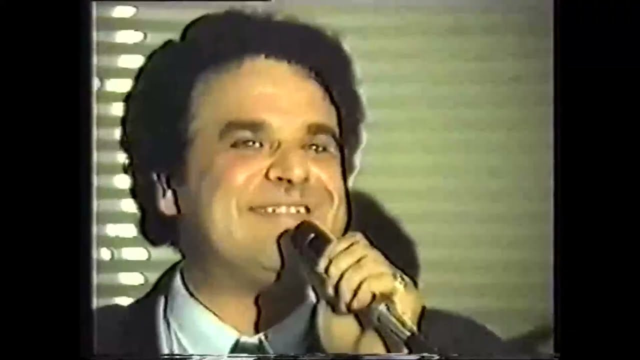 mimmo rocco in una cerimonia nel 1989
