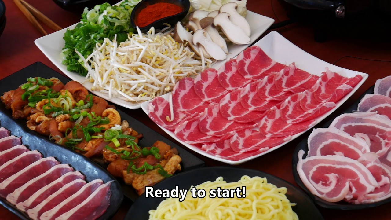 Bester Ramen Nudel-Hot Pot mit dem TomYang BBQ - Origianl Thai Grill & Hot Pot