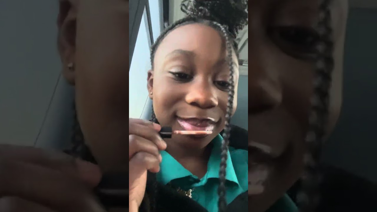 Do my makeup on the bus😱
