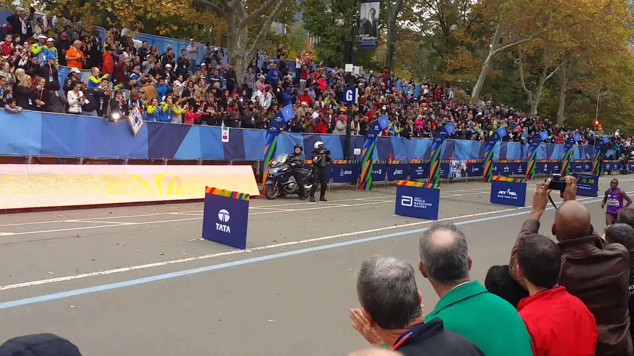 Stanley Biwot wins the TCS NYC Marathon 2015