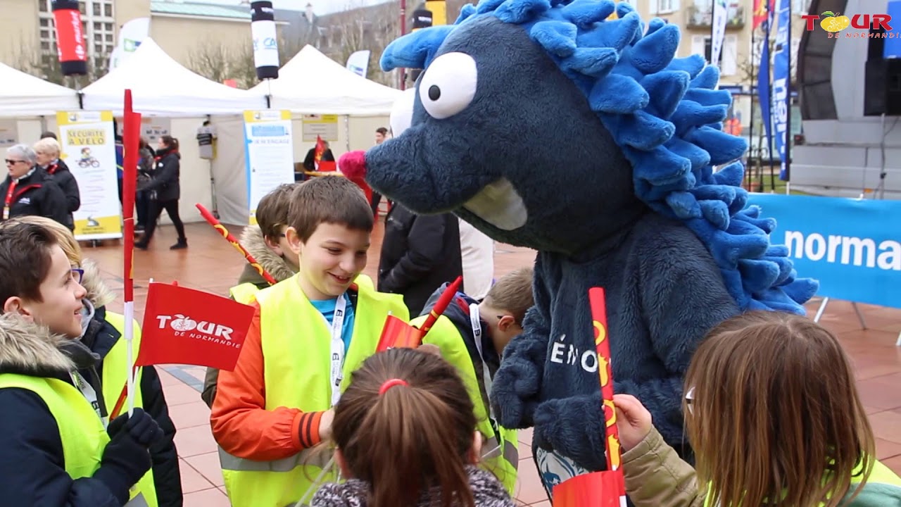 Tour de Normandie 2018, côté village à Villers Bocage