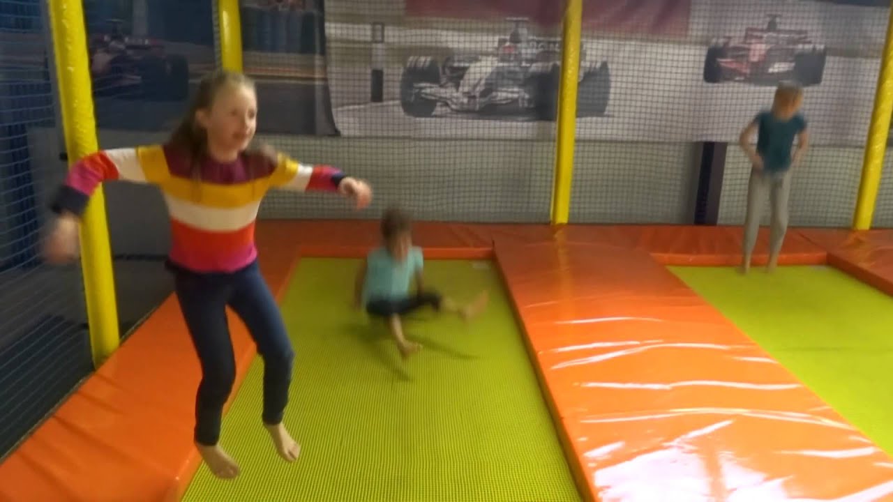 Rhedawiediland - Trailer 1 - Der Indoor Spiel Park in Rheda Wiedenbrück by kirmesmarkus 2013