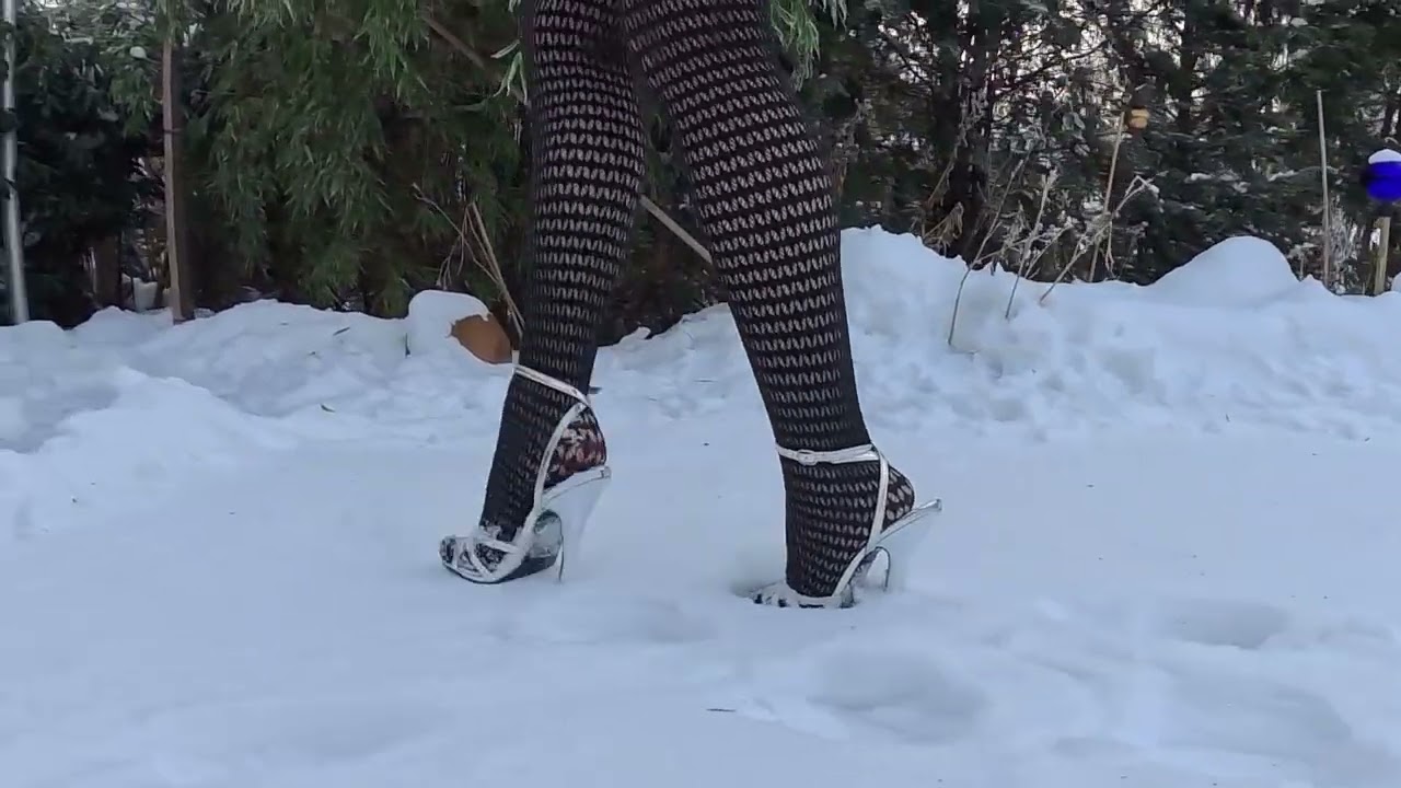SE 260111 | Devious Domina-108 High Heel Sandal | Out in the Snow
