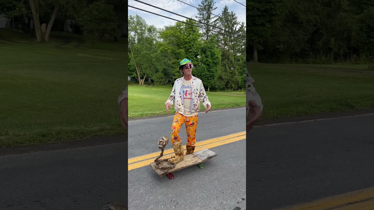 Skater boy talks to mom #skaterboy #skatergirl #youtubehighfive