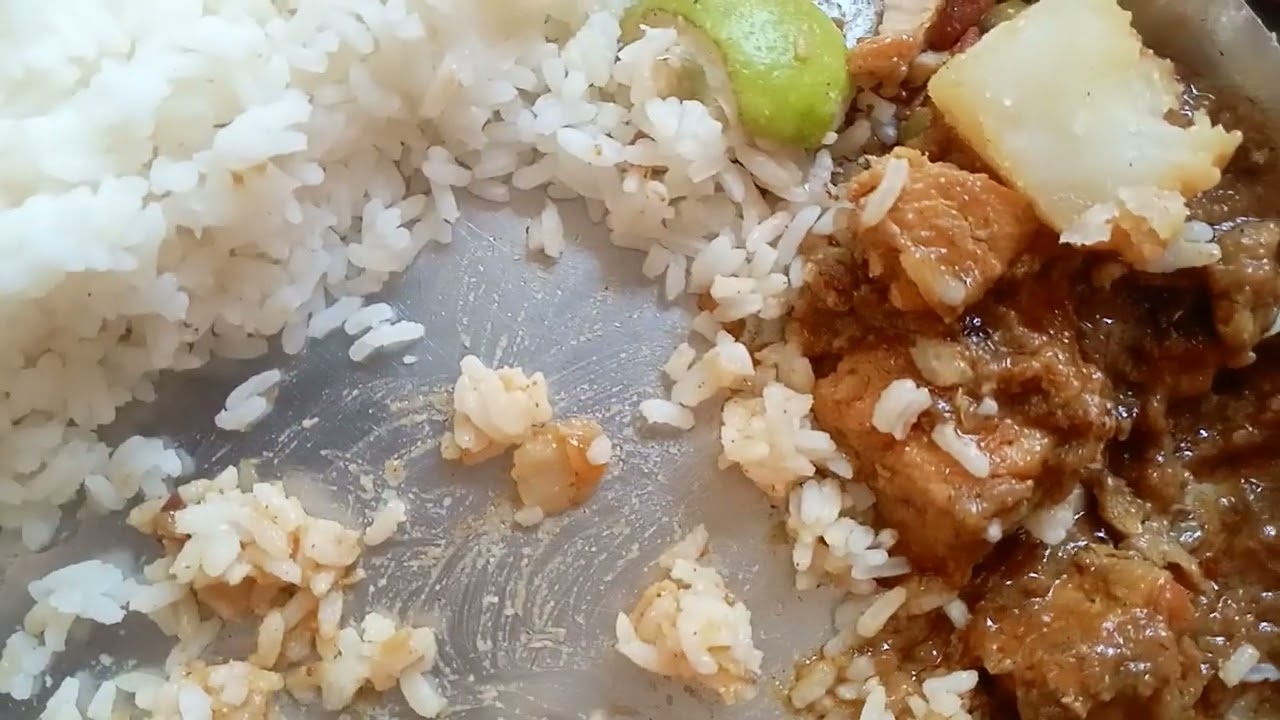 #চিকেন কষা দিয়ে ভাত খেলাম😋😋😋😋#সেই টেস্ট#