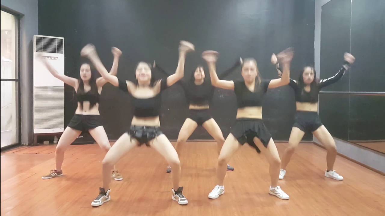 The Horns ( Sexbomb Girls Dance Cover)