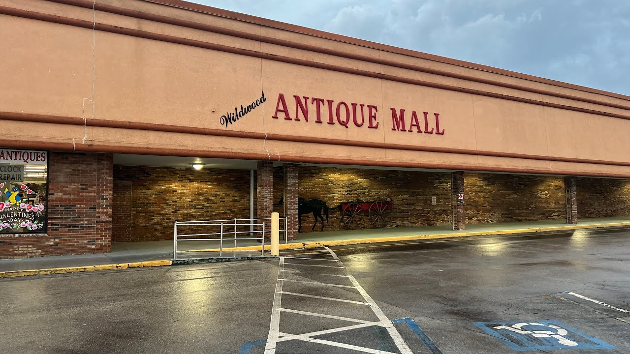 Going to the Wildwood Antique Mall | Shopping for Old Items | Antiques Near The Villages