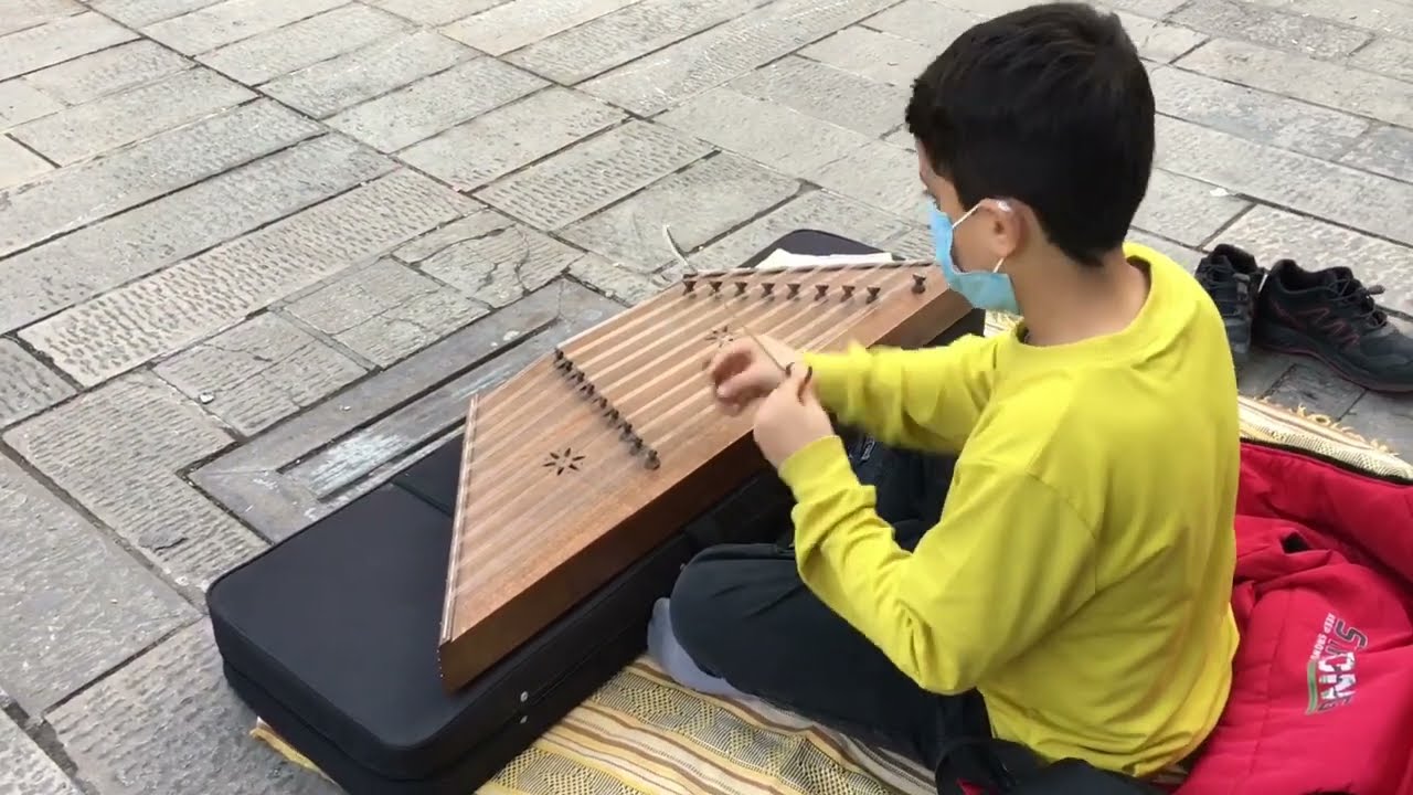 Street music in Iran / Walking in the streets of Tehran