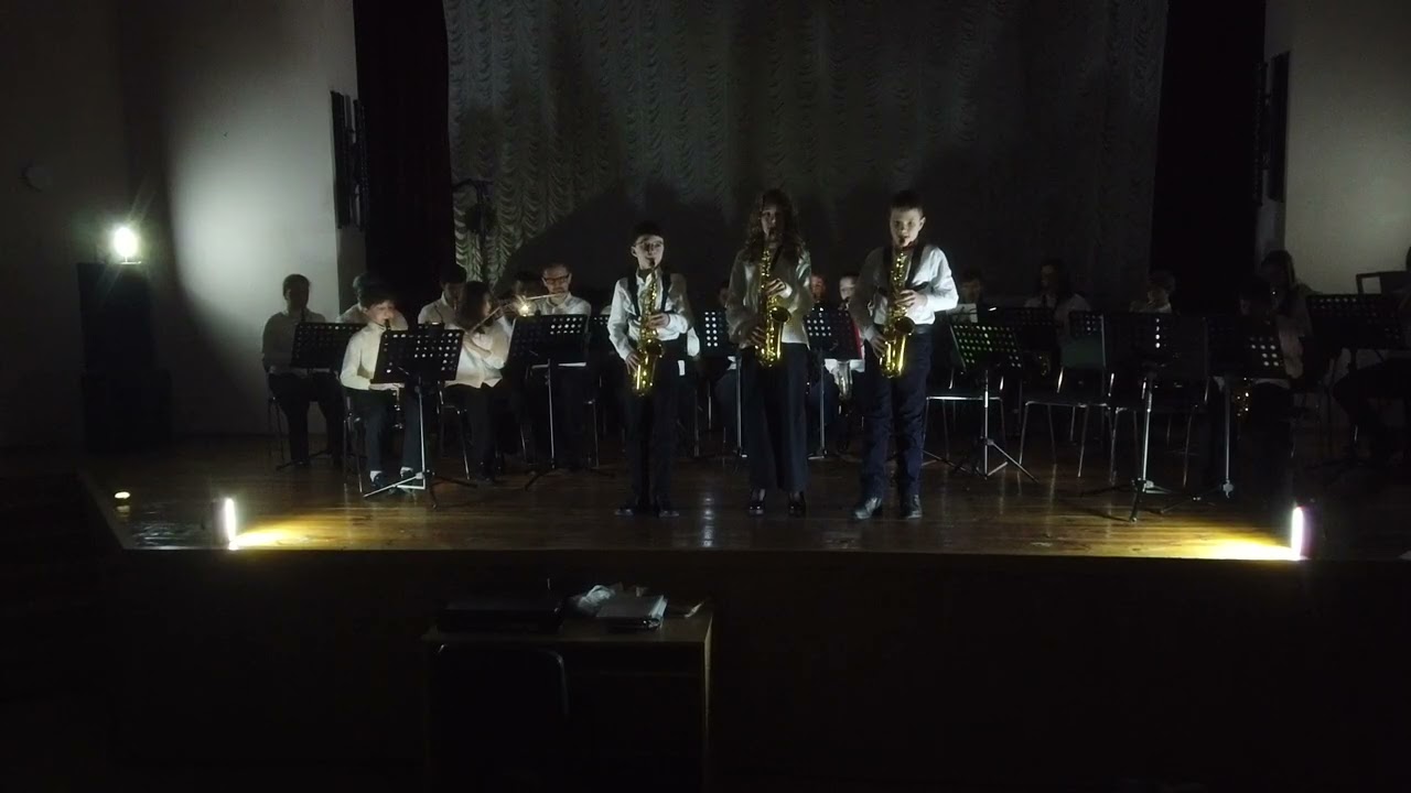 Оркестр духових інструментів 