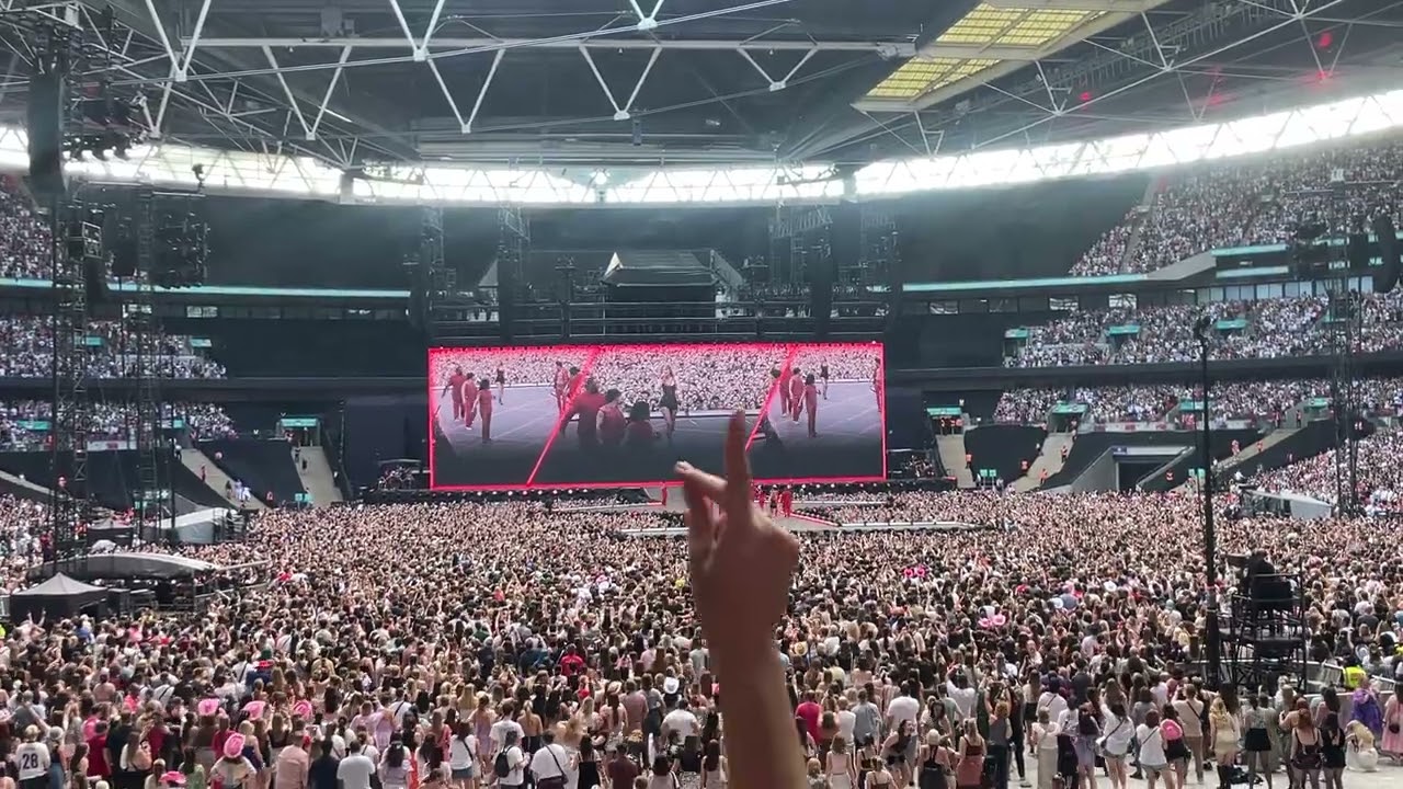 Taylor Swift - I Knew You Were Trouble @ Wembley Stadium. London, United Kingdom. June 23, 2024