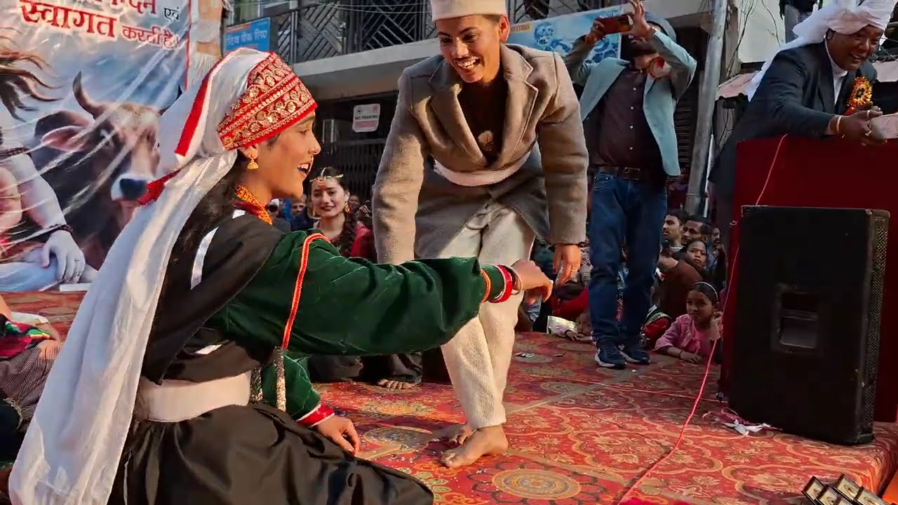 अनुवाल समुदाय का ग्रुप डांस   महाशिवरात्रि के शुभ अवसर पर और पहाड़ी गानों की धुन, शिव की भक्ति 💗