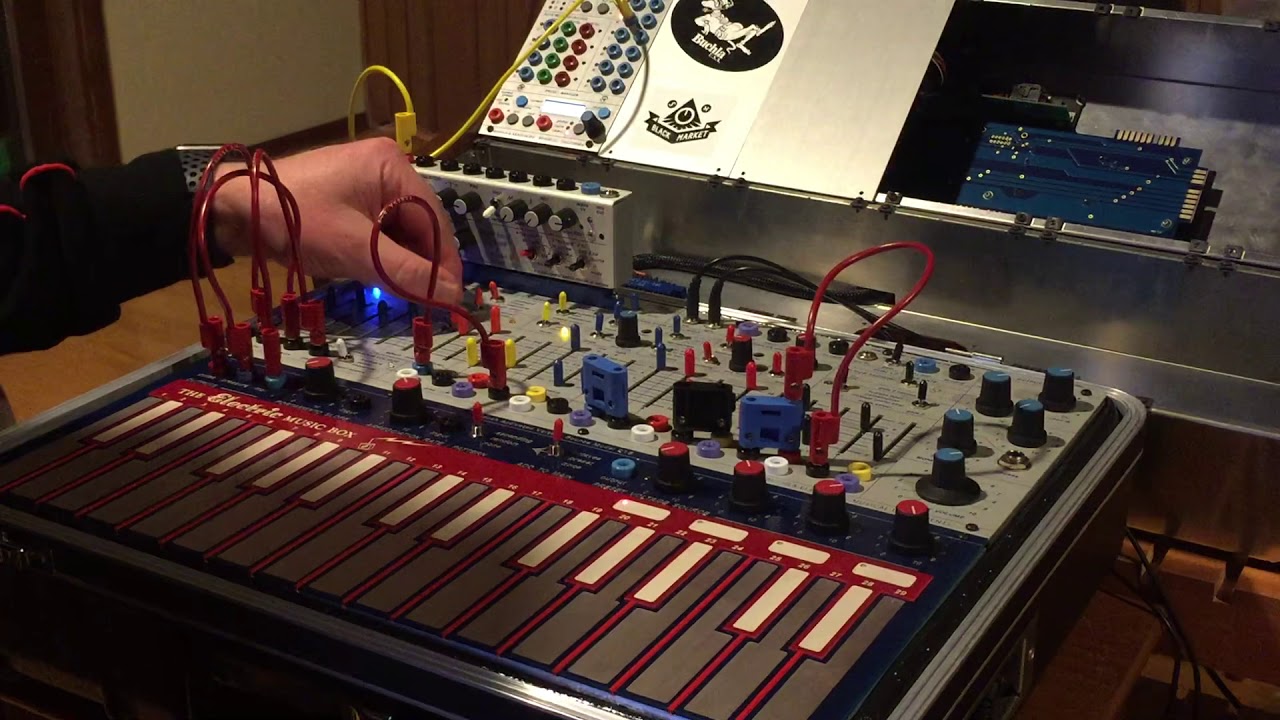 Using a 200e to sync the Buchla Music Easel to a simple drum track