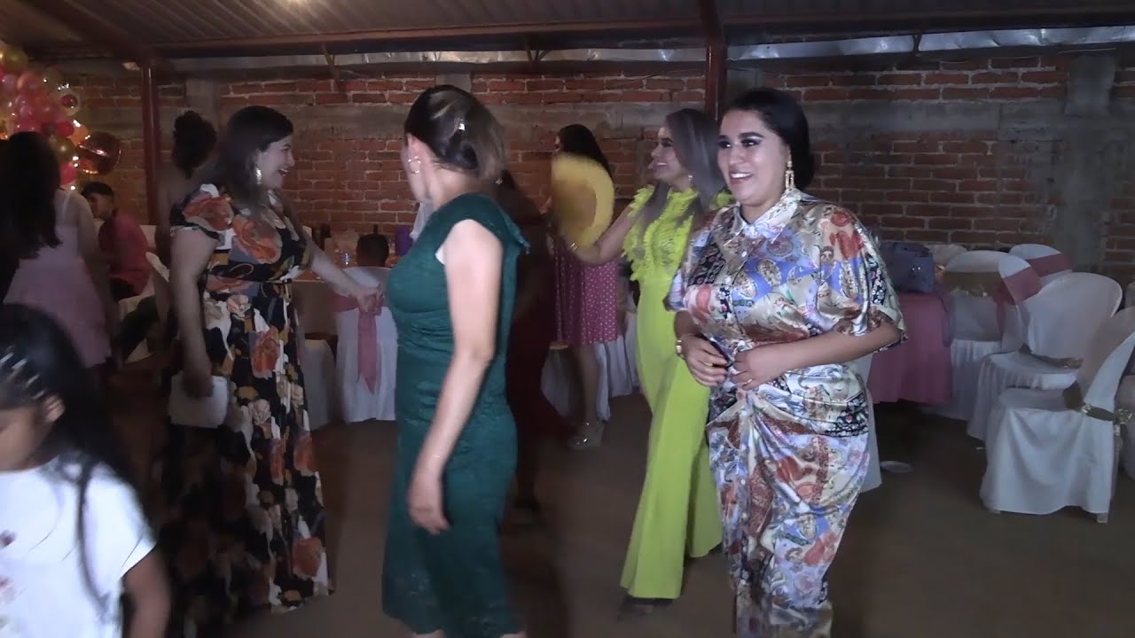 BONITO ES BAILAR  EN TIERRA CALIENTE GUERRERO