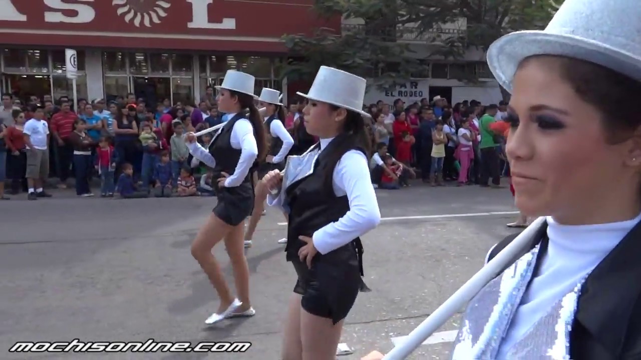 Desfile civico del 20 de Noviembre en Los Mochis Sinaloa 2012