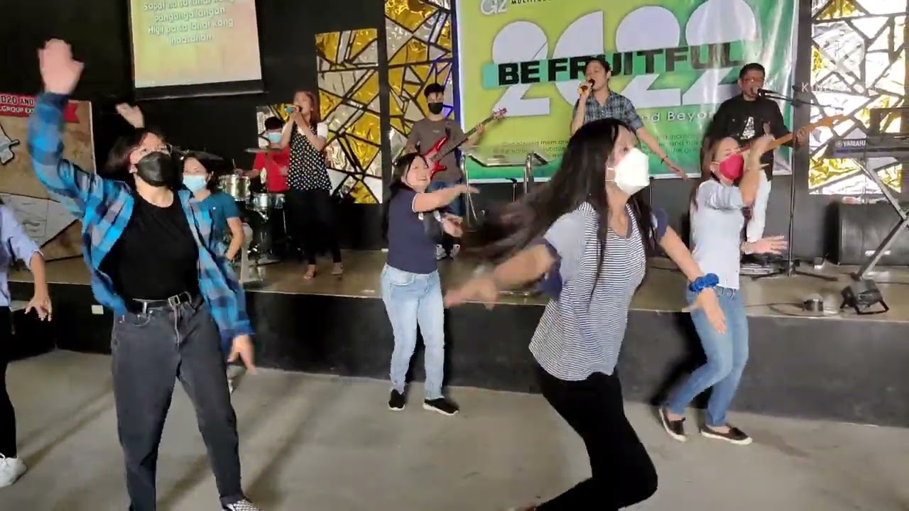 Biyaya mo'y sapat na at higit pa dance step