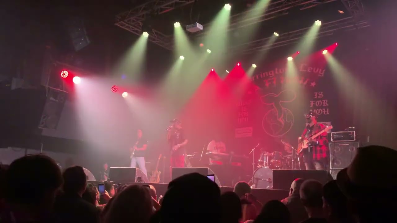 Collie Weed (Live)HQ - BARRINGTON LEVY