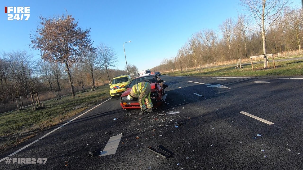 PRIO 1 ONGEVAL BEKNELLING - MEERDERE VOERTUIGEN  - BRANDWEER - DUTCH FIREFIGHTERS