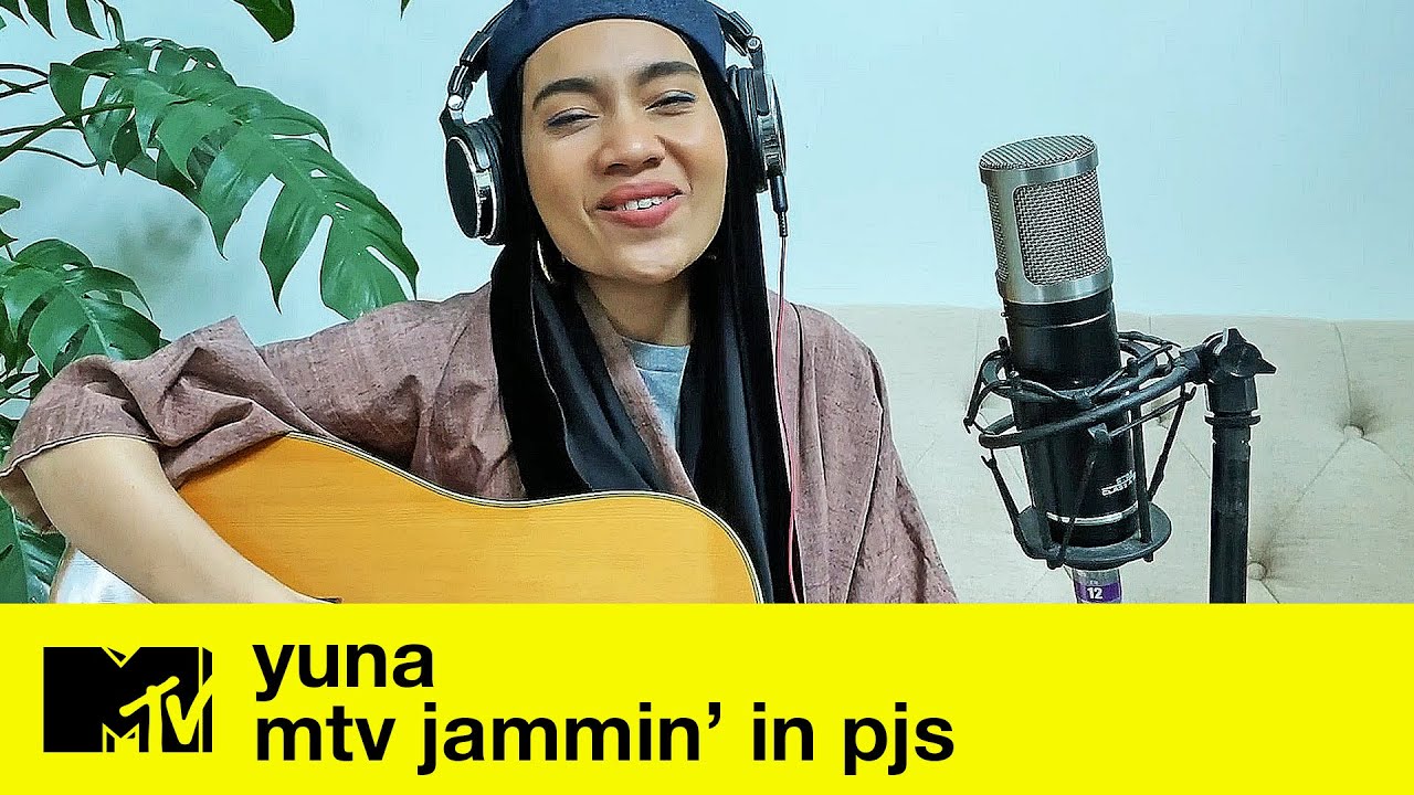 Yuna (Live) - 