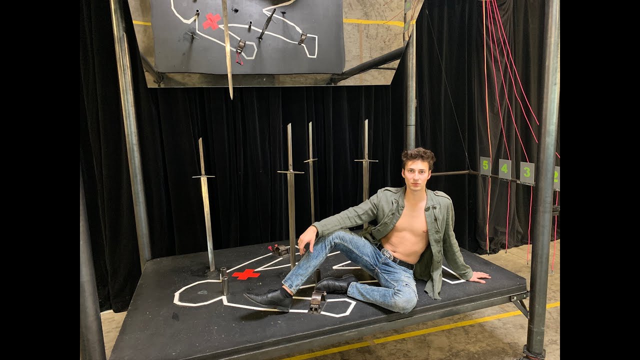 André Blake - Zauber-Stunt mit Lebensgefahr!!!  -  Das Supertalent 2020