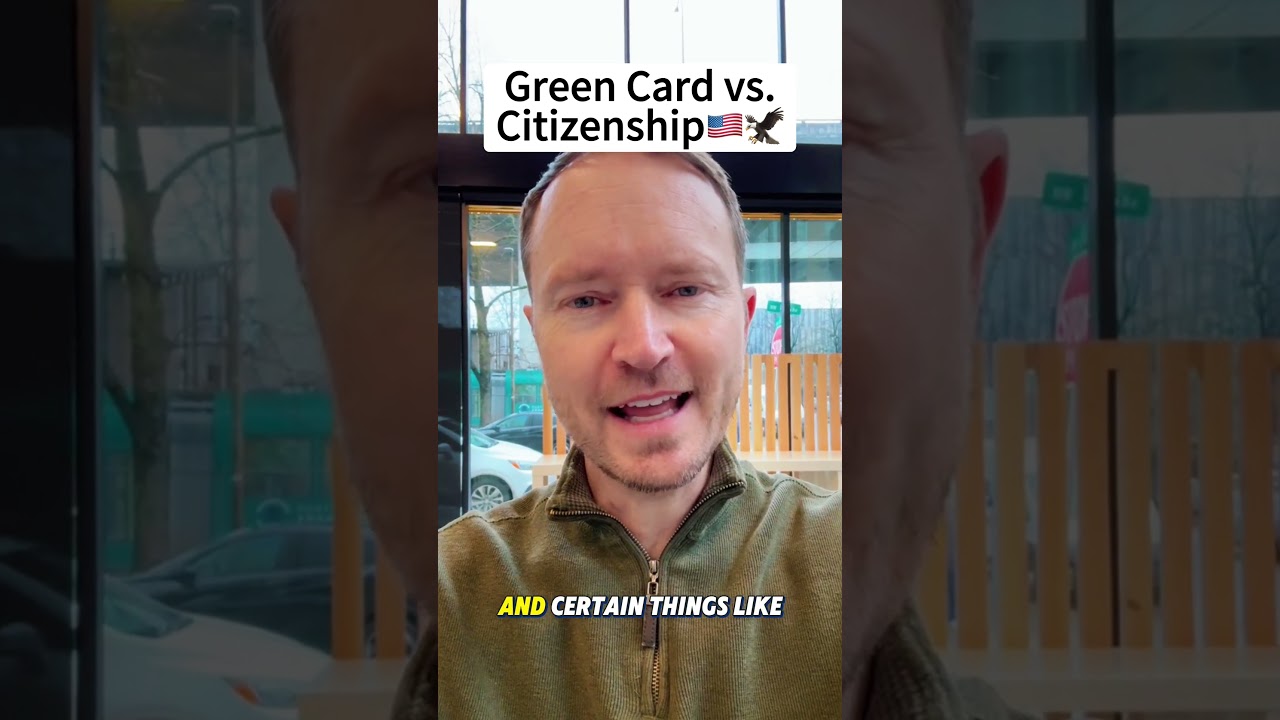 What's the Difference Between a Green Card and U.S. Citizenship?