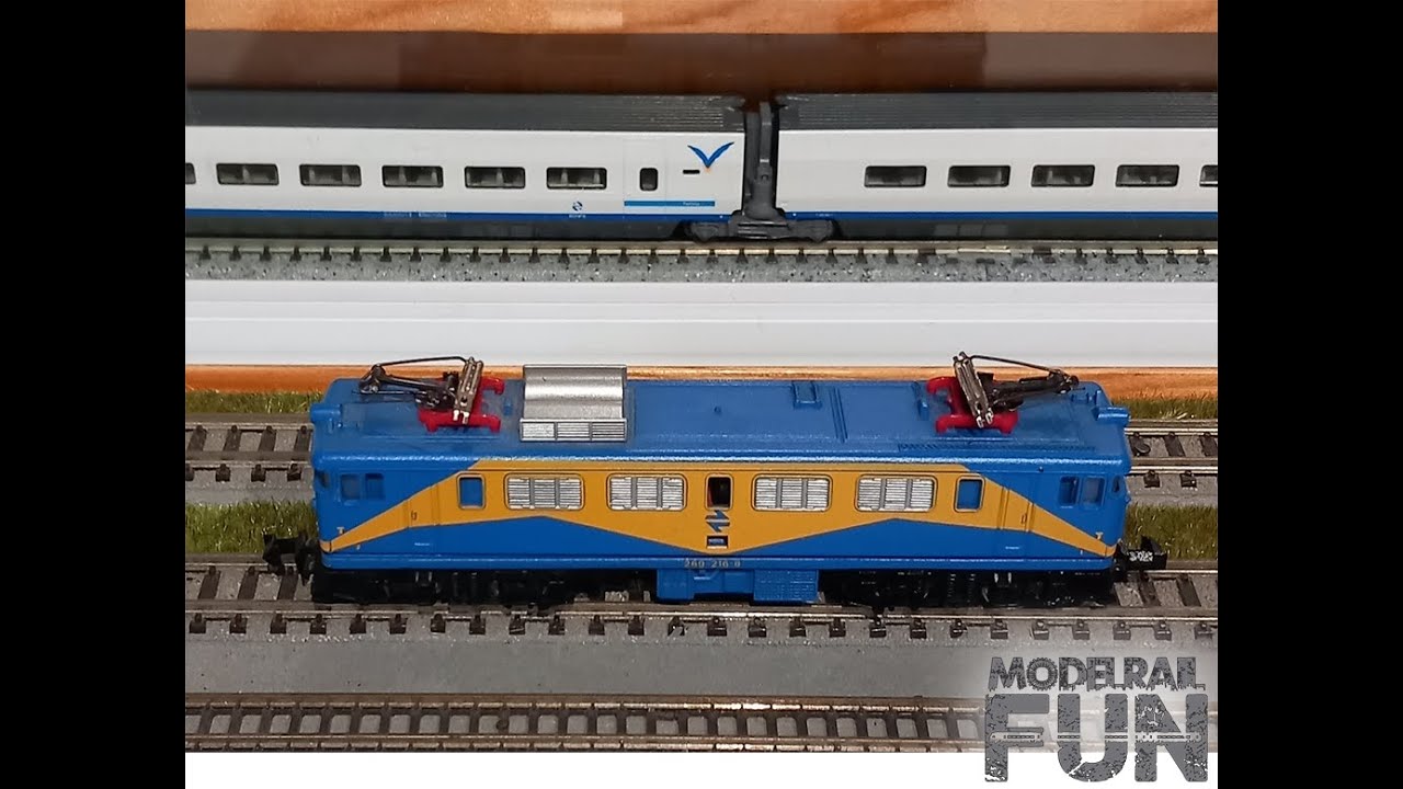 Reparaci&oacute;n locomotora Ibertren referencia 963, modelo 269-216-8 decoraci&oacute;n 