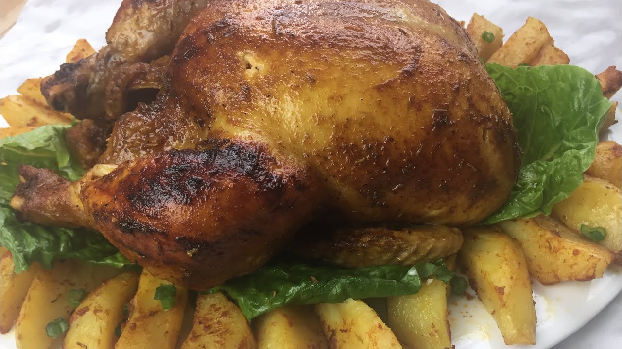 دجاجه محمره في الفرن مقدمه مع بطاطا محمره Roasted Chicken with Roasted Potatoes