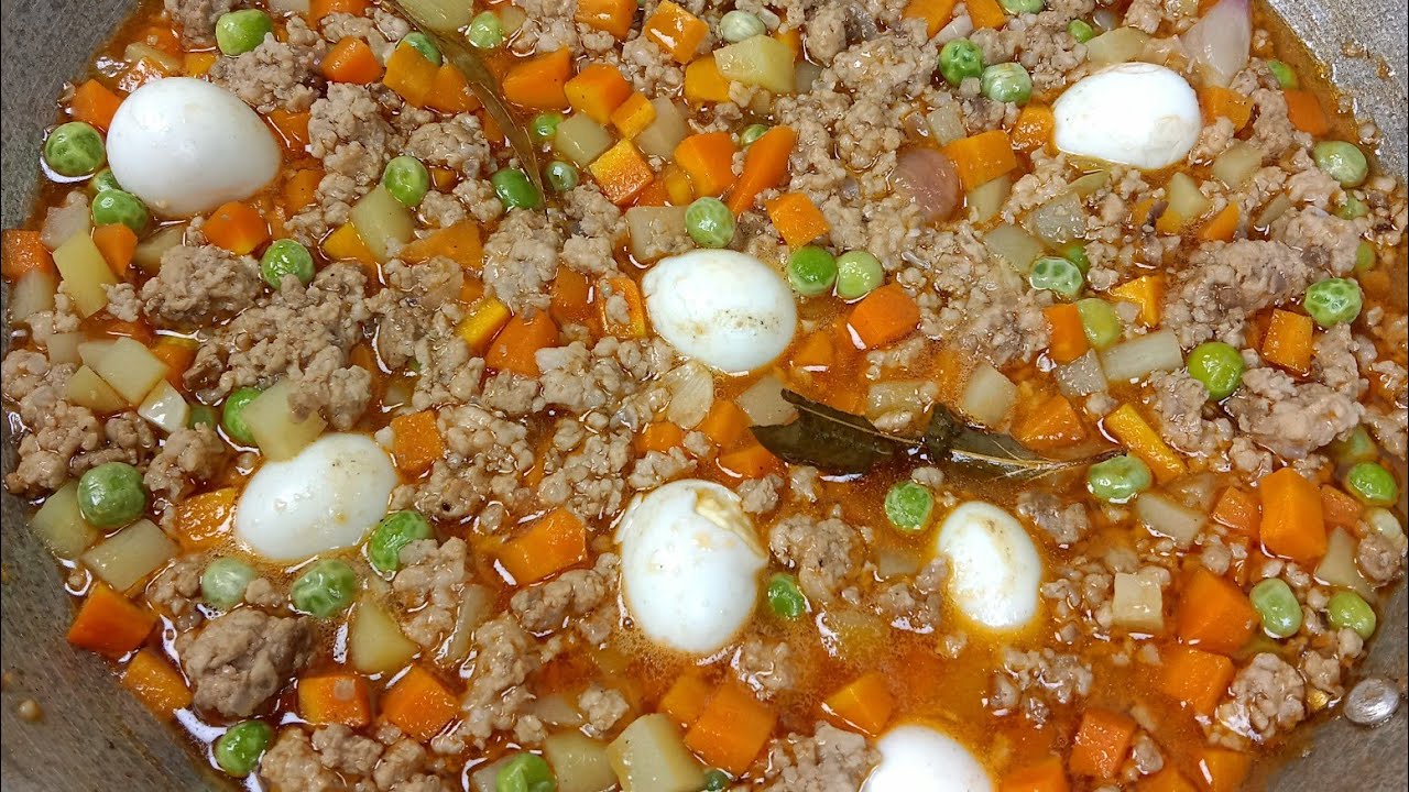 Pork Giniling with Quail Eggs ( Itlog ng Pugo )