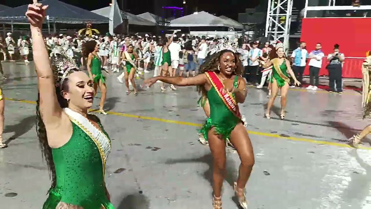 Passistas da União da Ilha da Magia no Ensaio Técnico 2026