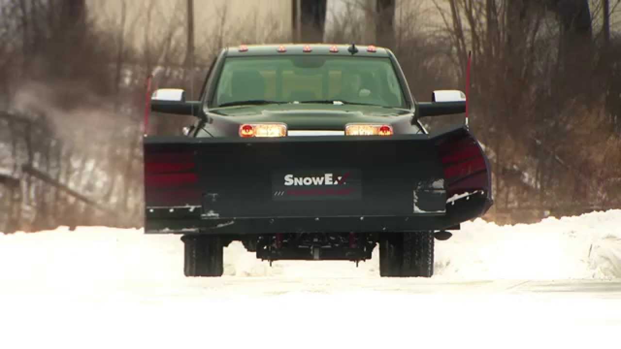 POWER PLOW™ Adjustable Wing Snow Plow  - SnowEx®