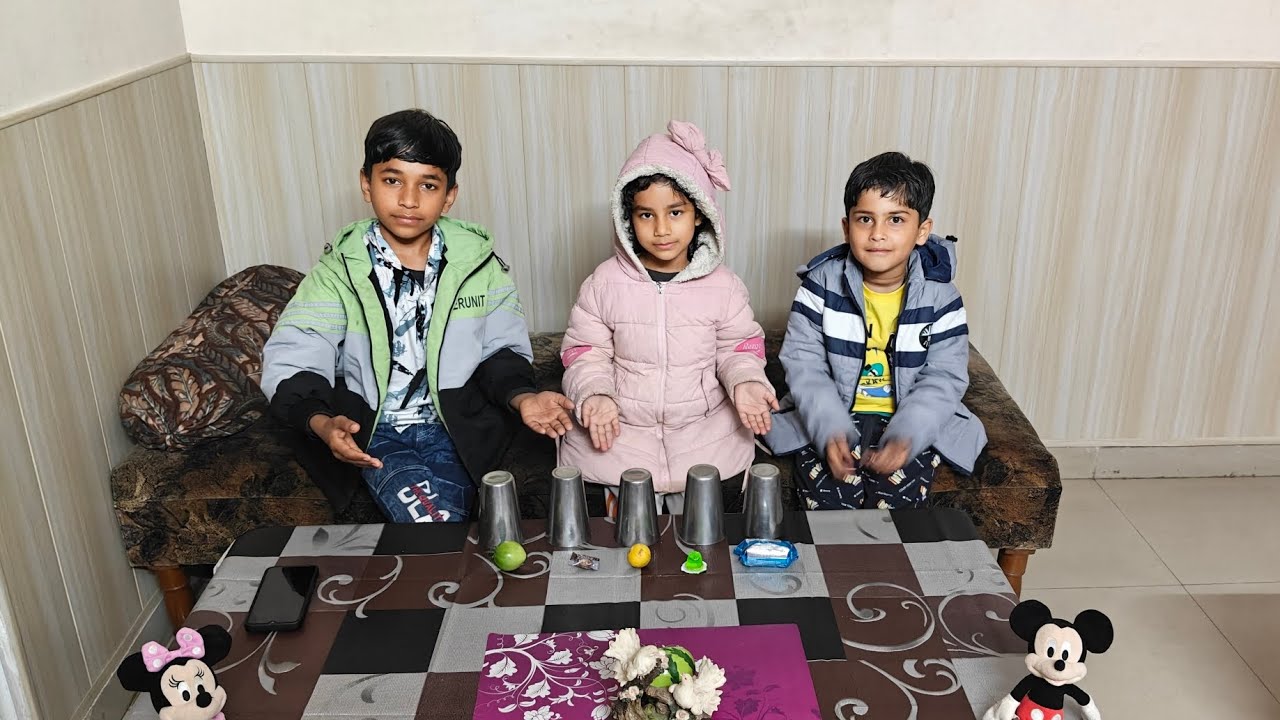 5 गिलास के अंदर गुप्त चैलेंज जिसको जो मिलेगा वह खाना पड़ेगा