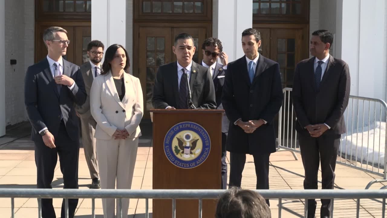 FULL REMARKS: Dems hold press conference ahead of Bill Clinton's Epstein deposition